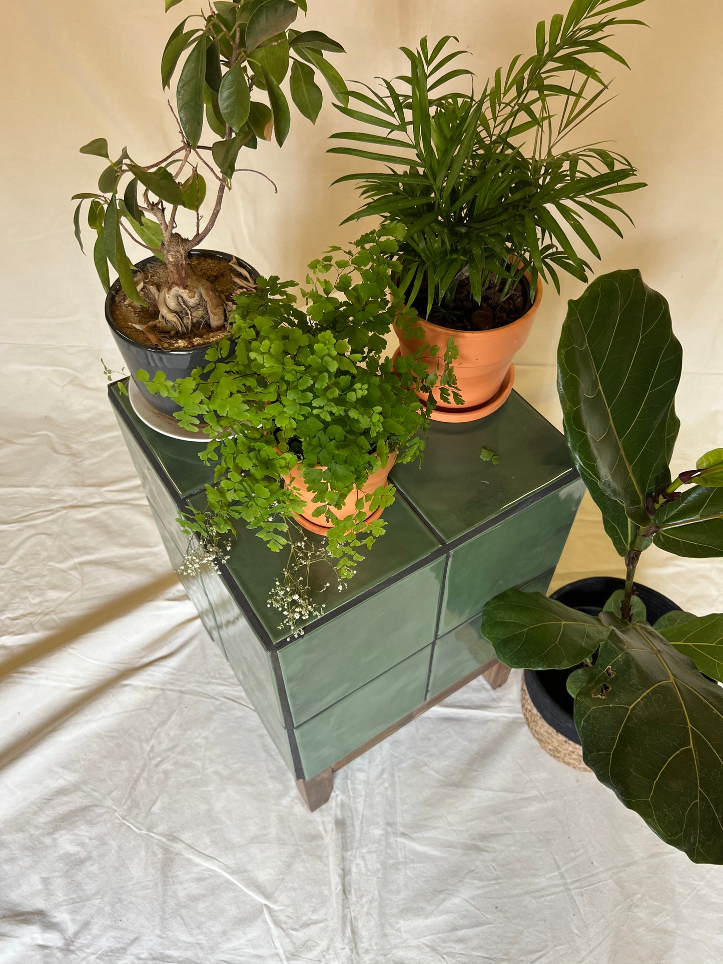 Contrast cube Tile Box