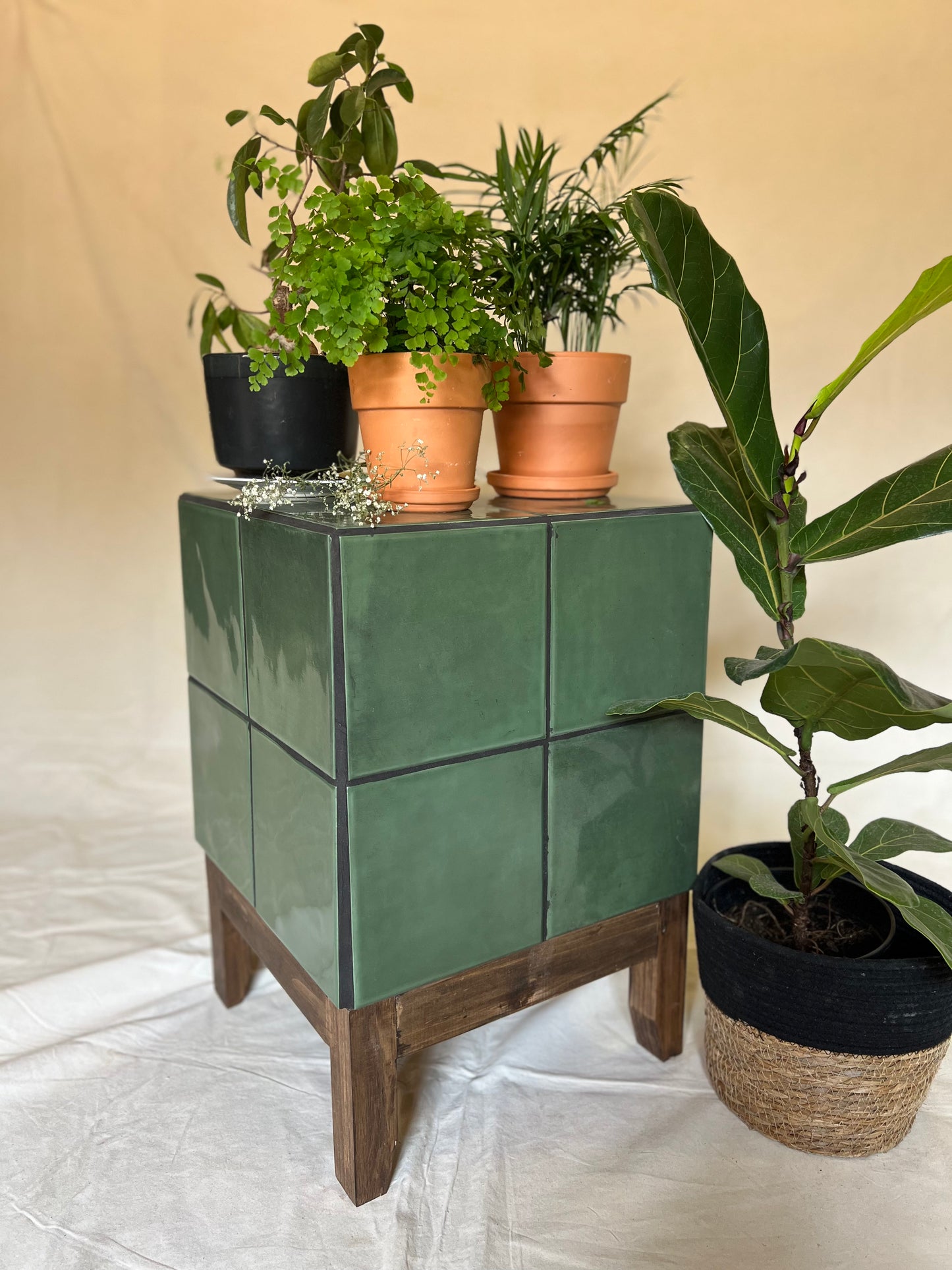 Contrast cube Tile Box