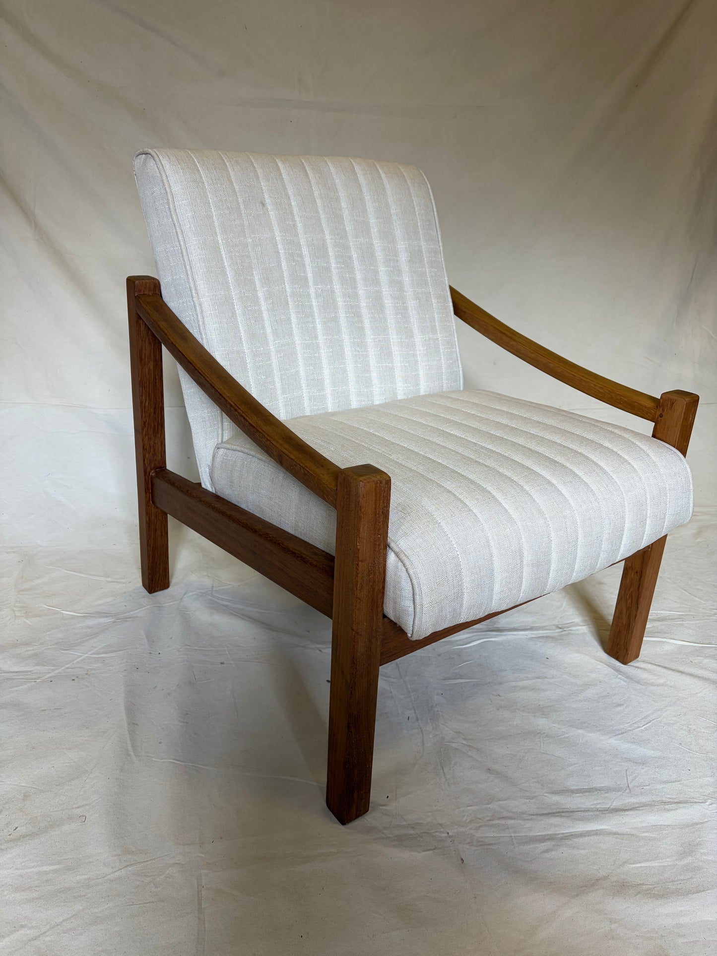 Heritage Lounge Chair