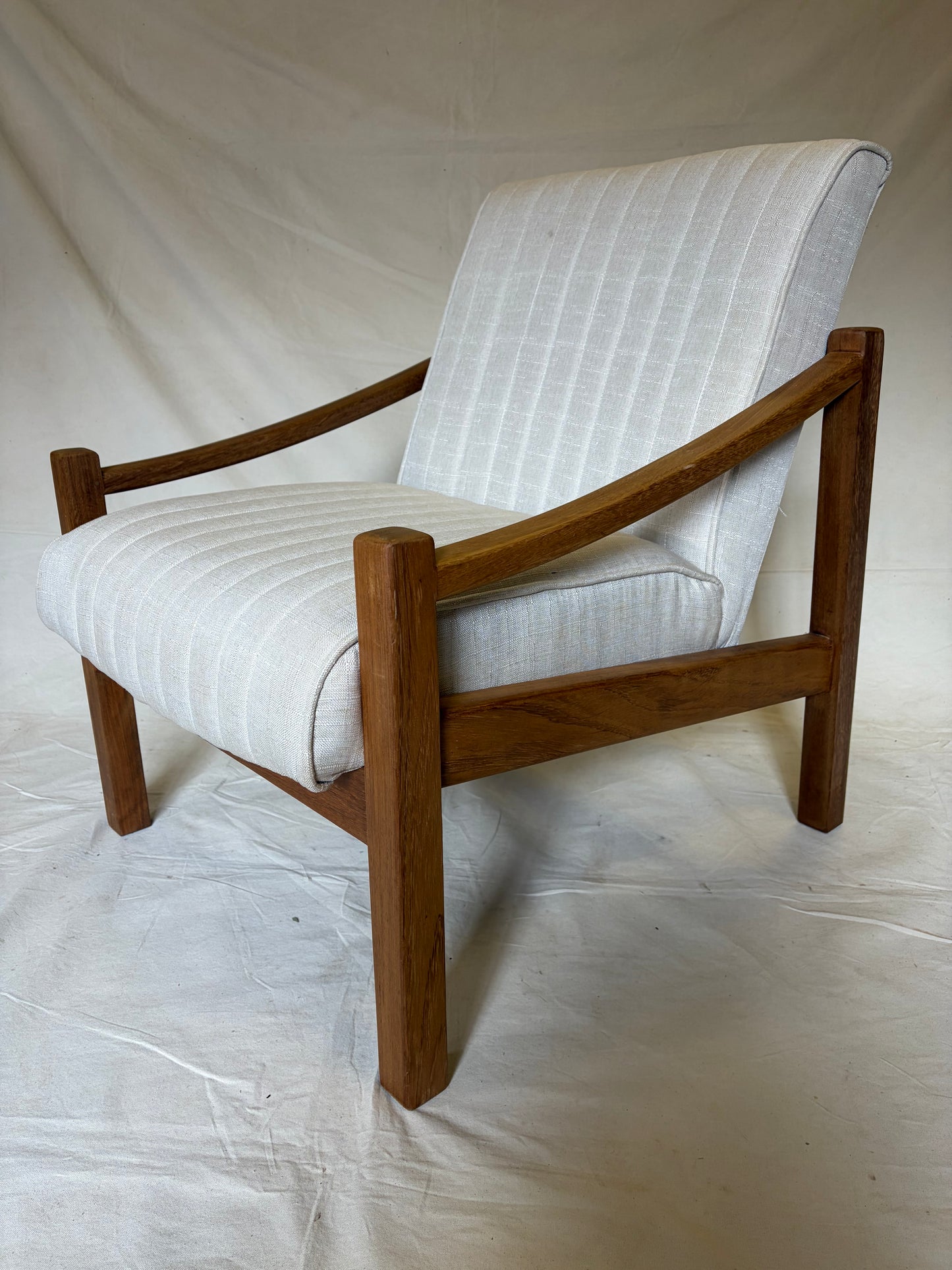 Heritage Lounge Chair