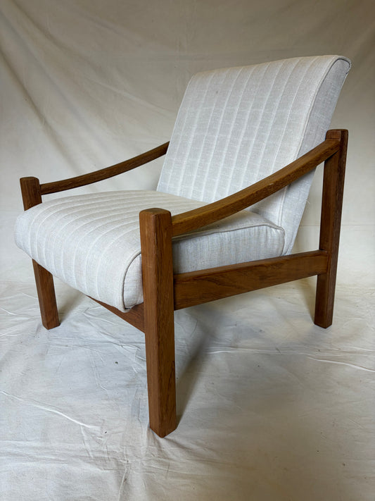 Heritage Lounge Chair