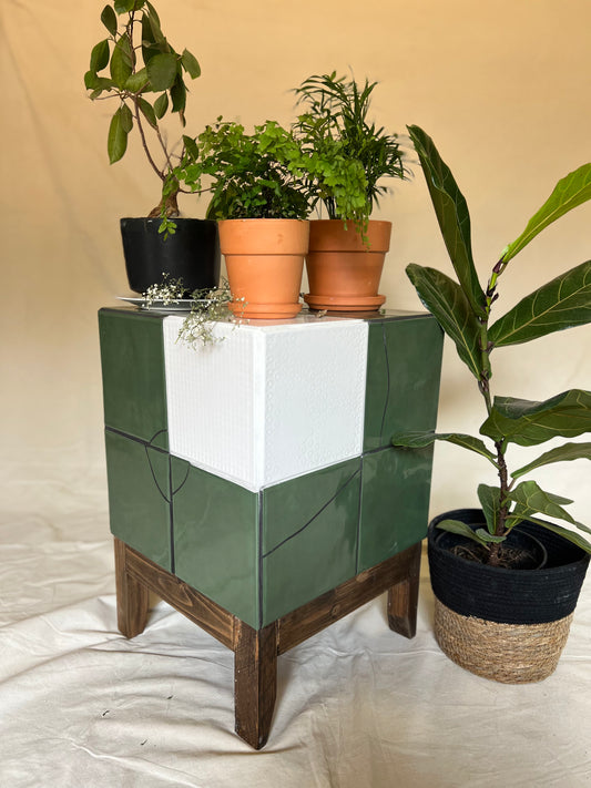 Contrast cube Tile Box